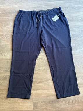 Beyond Scrubs Rosie Navy Blue Cargo Scrub Pants Size 4X NWT Plus Size Comfor